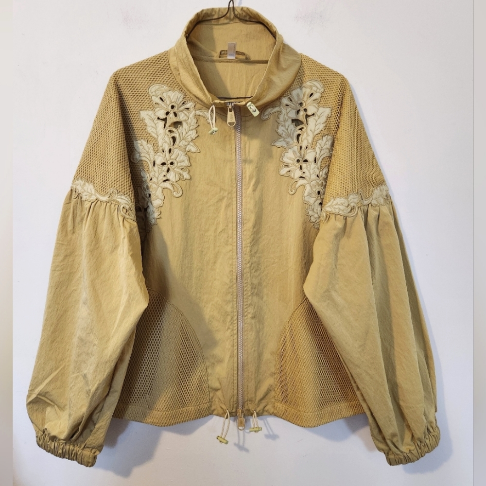 NWOT  FP Movement by Free People Windbreaker Green Jacket